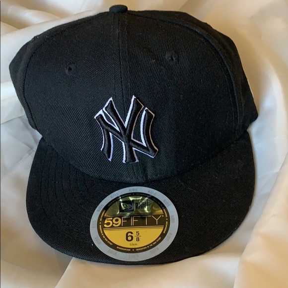 New Era Kids baseball hats!! - Picture 2 of 5
